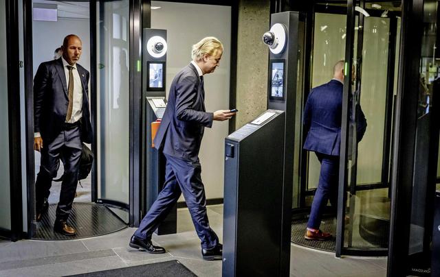 Geert Wilders verlaat de formatiegesprekken over asiel en migratie. 